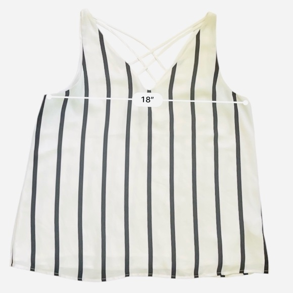 Express preppy boxy flowy lining sleeveless top blouse M white black striped - Picture 8 of 10